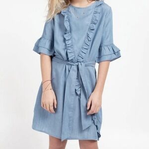 NWOT!! Les Coyotes De Paris, Odina Chambray 100 Tencel Ruffle Dress